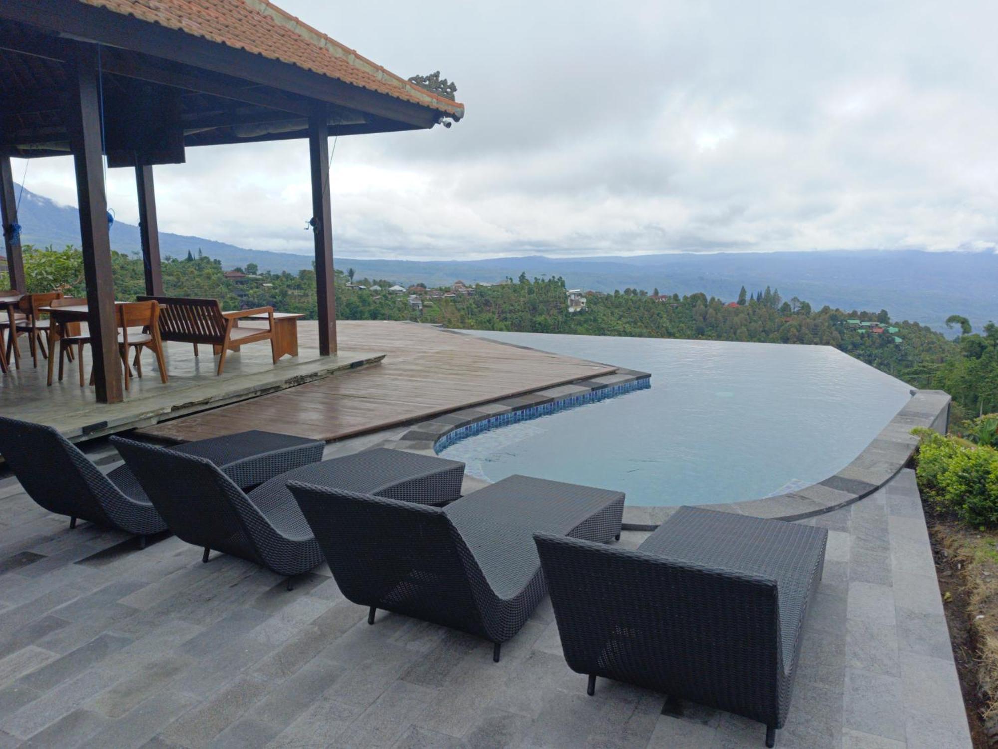 Munduk Tentrem Resort Exterior foto